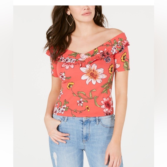 Guess Tops - ☀️Guess Floral Top☀️